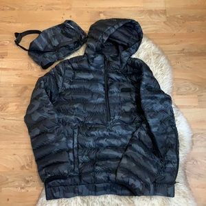 Roots packable anorak pullover camo puffer